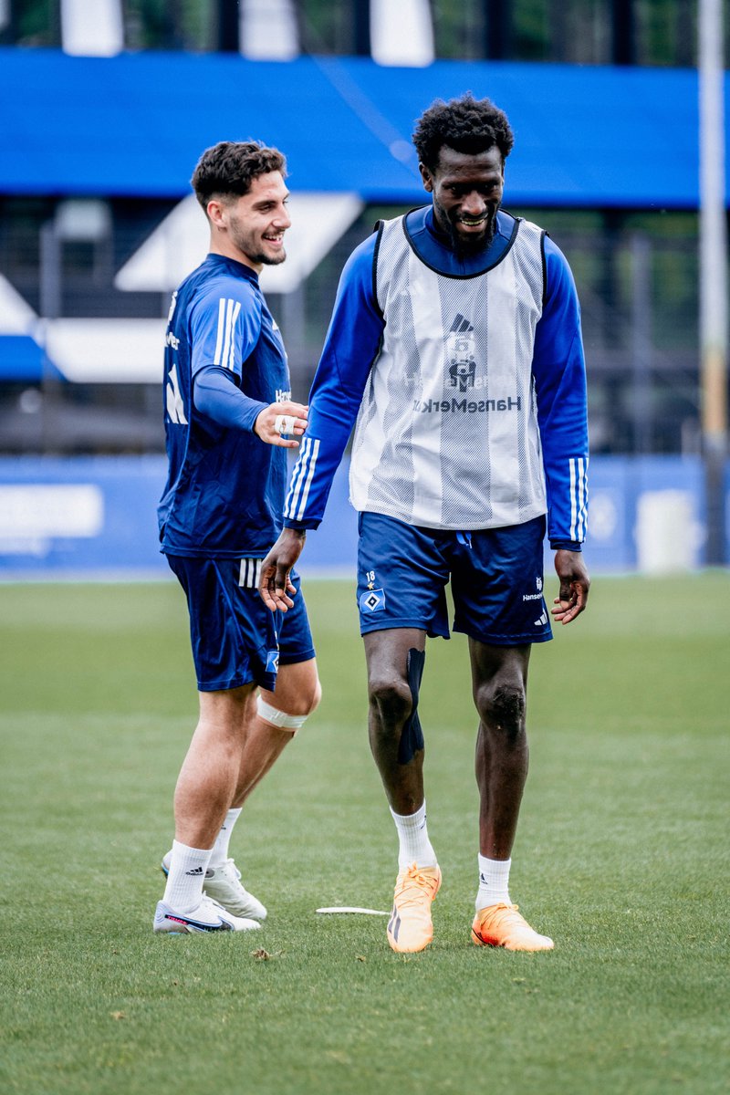 Look who's back in team training! 🤩💙 #nurderHSV #Training