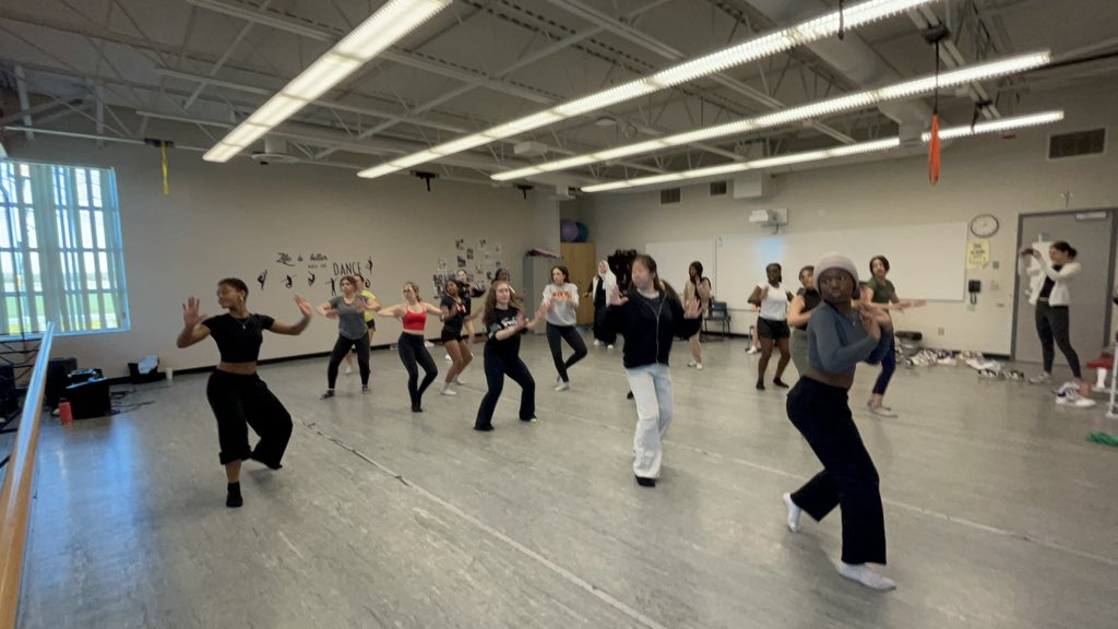 What a wonderful Afro Caribbean workshop today. Thank you Julianne Lavertu <a href="/Culturalarts613/">culturalartsstudio</a>. #sfxdance #ocsbarts <a href="/StFXOCSB/">St. Francis Xavier High School</a>