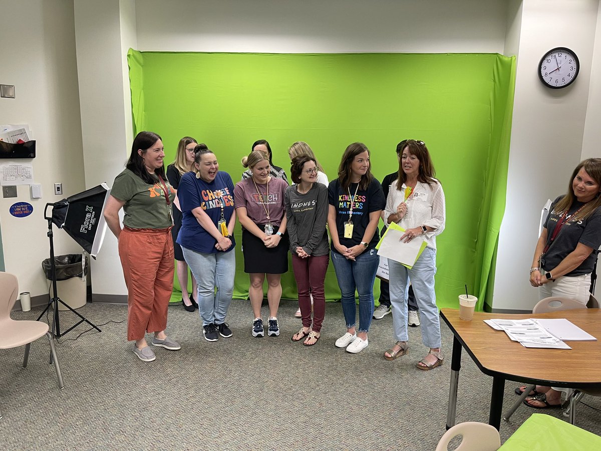 HayesHawks's tweet image. We had special visitors on the announcements this morning… @KatyISDEdFound awarded these amazing teachers with a grant! Our Hawks are so excited!! 🥳
Can’t wait to see Math Tubs in action next year. Congratulations 🎉  #hayeshawks