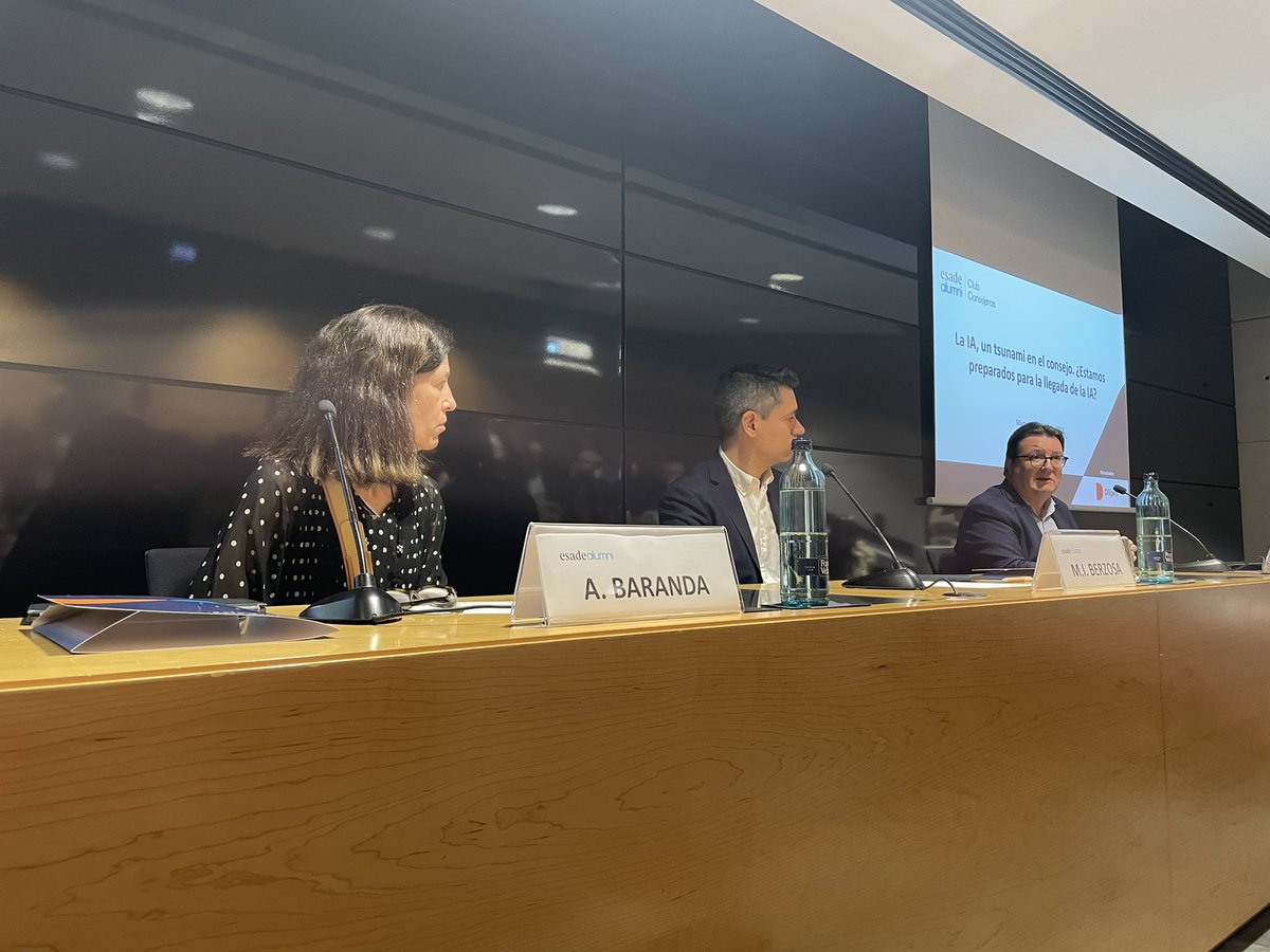 👏🏻Sesión IA y consejo en BCN
Magníficos ponentes y compis del club de consejeros <a href="/Esade/">Esade</a>