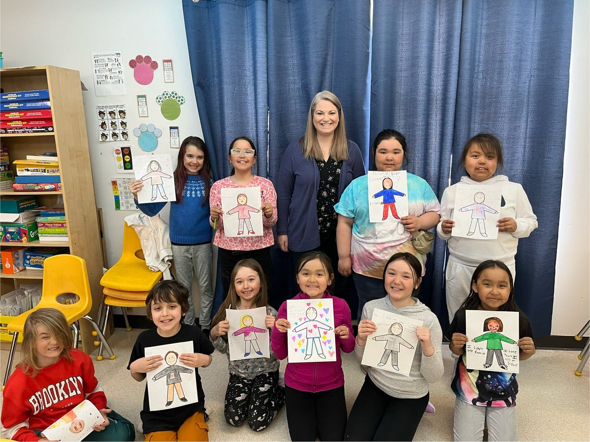 The @jens_haven K-3’s & I embarked on a journey of self-discovery on Friday, focusing on our unique traits. We shared our favorite things about ourselves & illustrated them on paper people. I loved seeing the students confidently share through conversation & artwork! @NLSchoolsCA