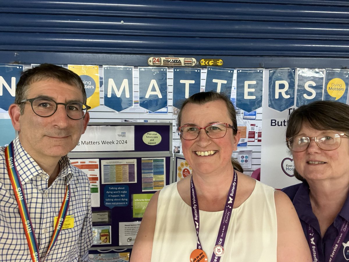 Lovely to have time to chat to our amazing palliative care team @enherts as part of #DyingMattersAwarenessWeek