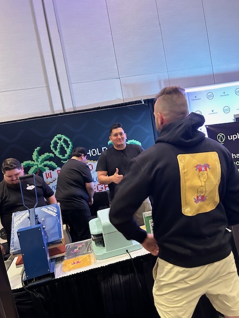 Calling it now, #XRPLasVegas was huge! 🙌 We loved spending time with the #XRP community. 💚 A special shout out to everyone in the #XRPArmy who claimed + rocked their exclusive Uphold x @XPUNKNFTs swag! 👕 Have any special moments from the event? 📸 Share them below! 👇