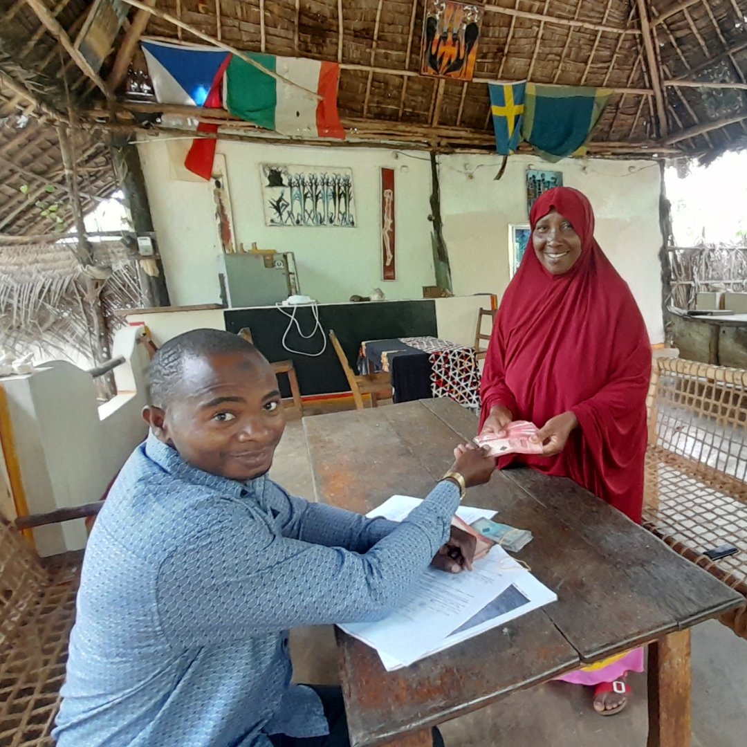 The Kwanini Foundation issued its first #EcoLoans 🌱 through the Village Savings and Loans (VSL) groups established last year! It also launched an emergency fund to provide swift solutions to pressing challenges faced by VSL members. Read the full story ➡️linkedin.com/feed/update/ur…