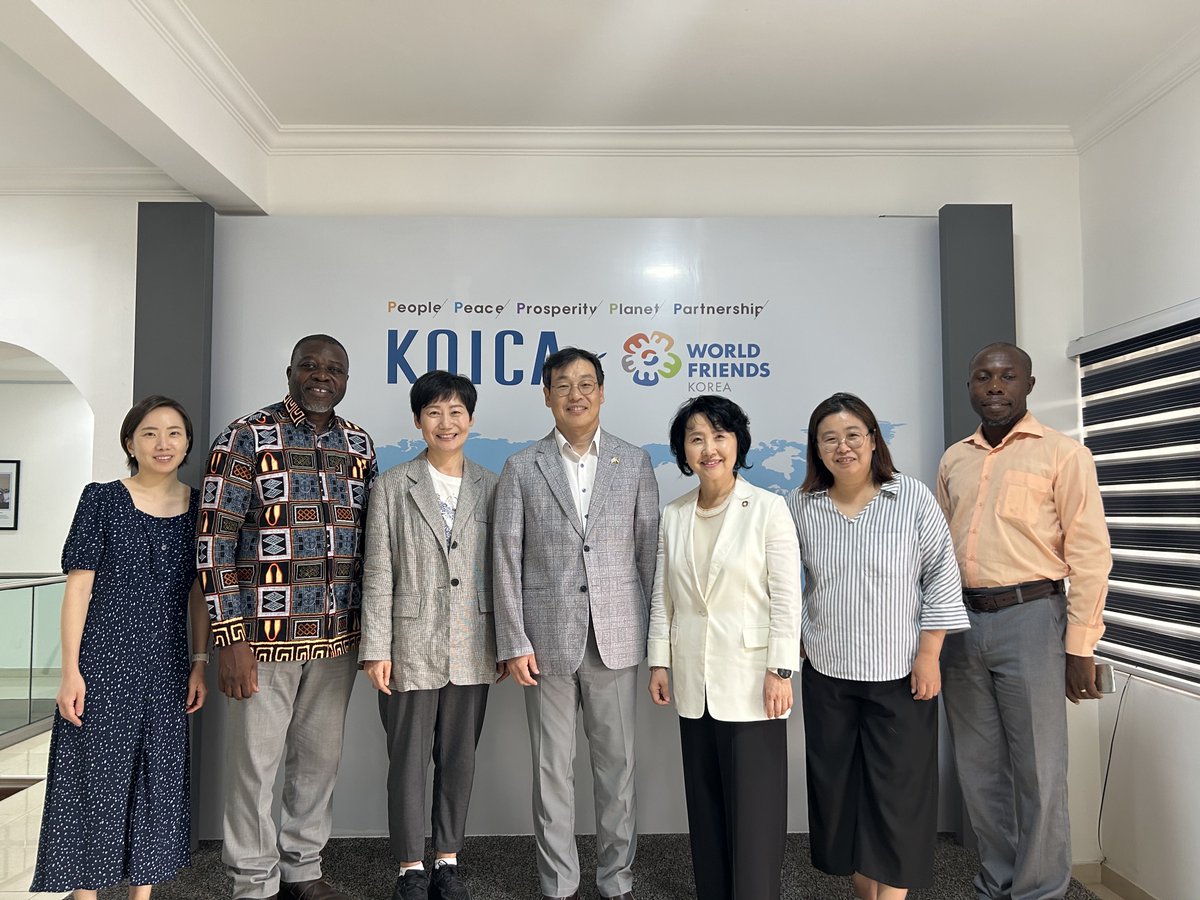 Three Korean professors are presently in Ghana, along with their colleague Ghanaian professors to conduct formative research for a nutrition project supported by the KOICA Public-Private Partnership Incubating Program. #PPP #Partnership
