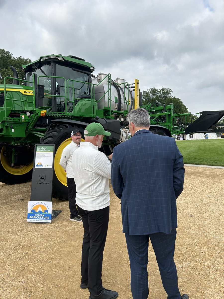 Agriculture professionals from across America are on the National Mall this week for #AgOnTheMall24. It was great to join @AEMAdvocacy for visits with @GrowthEnergy, @NationalCorn, @FarmBureau, @JohnDeere, and others to highlight the importance of our agriculture community!