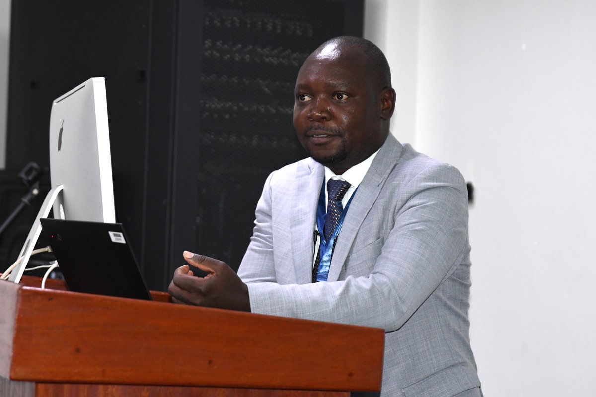 Dr. Chiluba Mwila gave a talk on developing a biomanufacturing workforce in Africa during the Vaccinology in Africa course forum. African Union has set a goal to increase vaccine manufacturing on the African continent to meet 60% of the demand by 2040. #VaccinesSaveLives