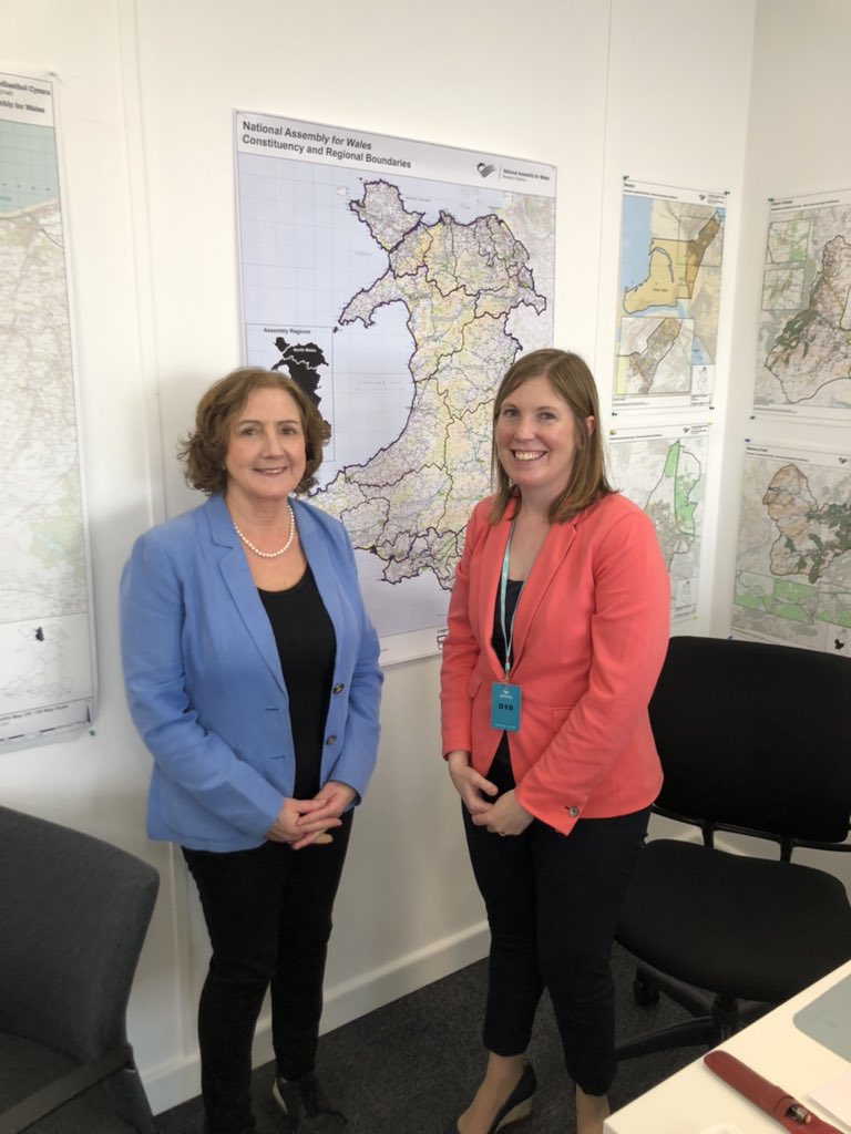 Many thanks @JFinchSaunders for taking the time to meet with us today. Interesting conversations about; ▶️Neonatal care ▶️Workforce planning ▶️wider routes into the profession. Diolch! @CotterillPippa @LaurenWardman