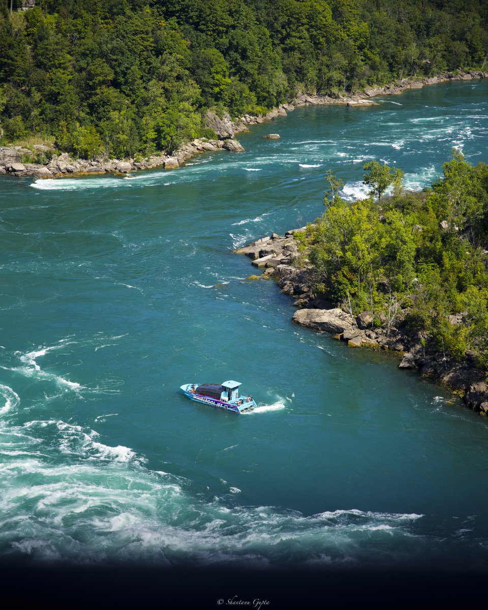 FLOAT AWAY #sonyalpha #sigmacanada #sigma2470art #niagarafalls #ontario #throwback #summer #trip