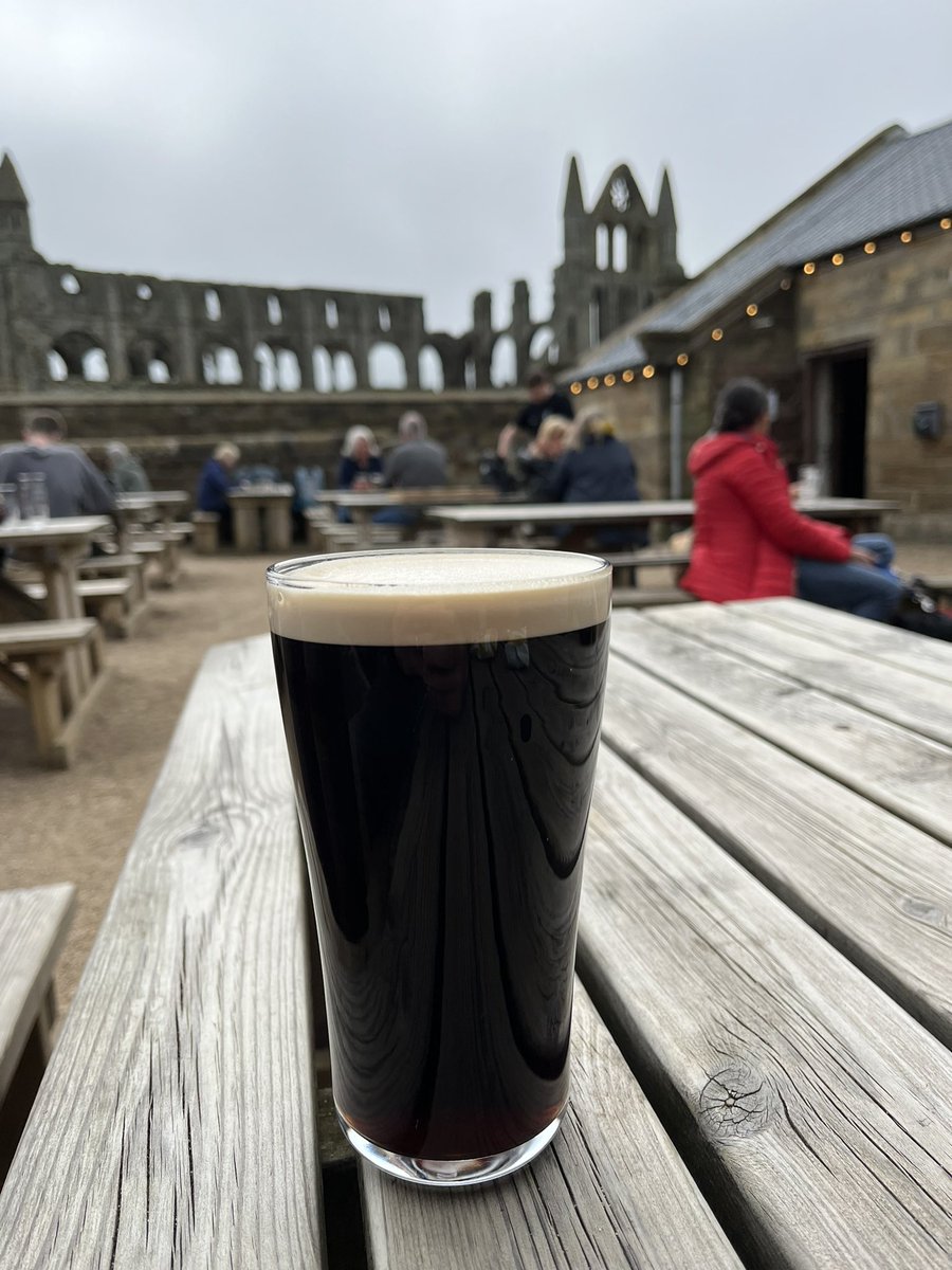 Another excellent afternoon at @WhitbyBrewery - Saltwick Nab, Black Death Gothic Stout, Pizza and Jet Black Stout