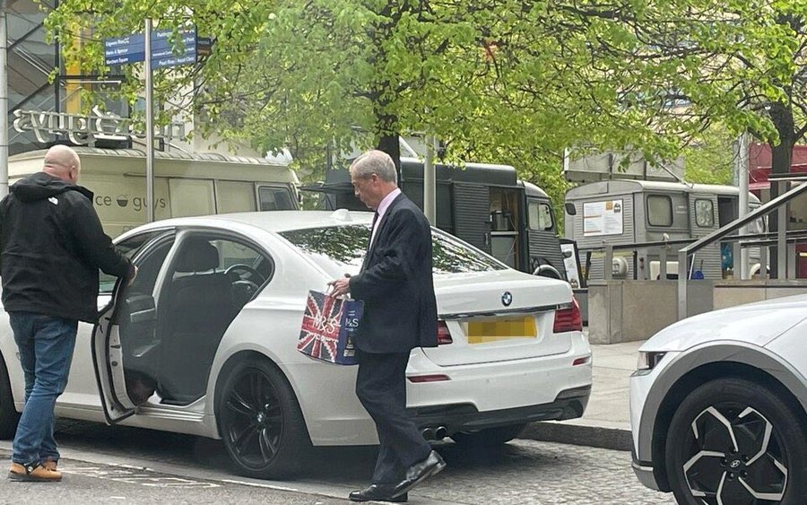 I’ve always despised this man and all he stands for, but even today he has managed to sicken me more.
Parking in a blue badge bay in order to shop.
Farage is a grotesque.