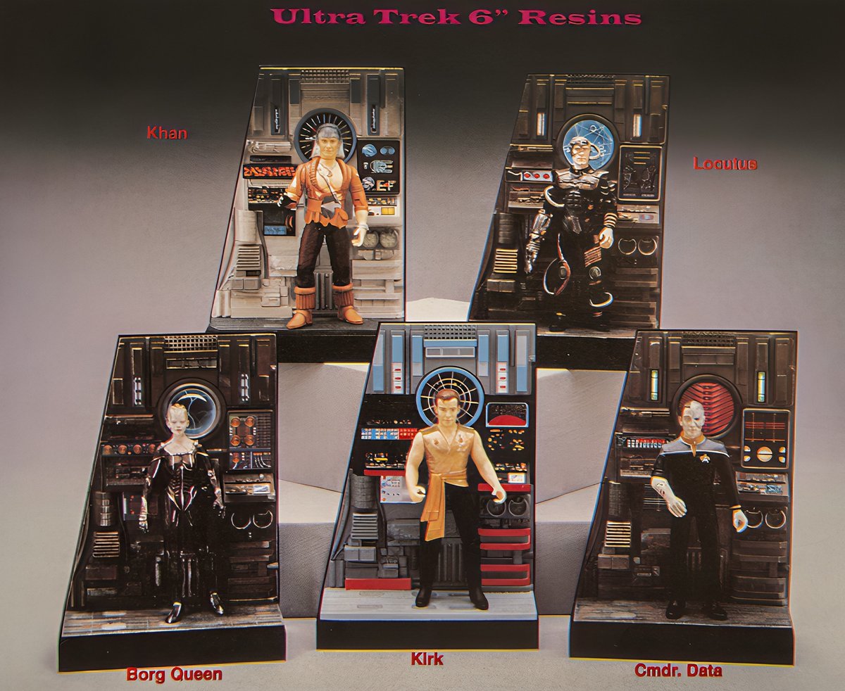 In the late 90s, Playmates pivoted towards the collectors market - releasing two figures from the 'Ultra Trek' figure line (Data, Khan, Mirror Kirk & Seven of Nine would remain unreleased) #startrek #startrekTOS #startrekTNG #ActionFigure @PlaymatesToys