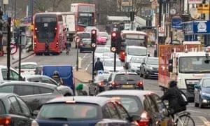Scientists have uncovered a link between air pollution from car exhaust and #lungcancer, with air pollution causing around one in 10 cases in the UK. This is a huge number that calls for urgent action. #AirPollution #AirQuality #ActiveSchoolRunNW3 buff.ly/3L1IaJf