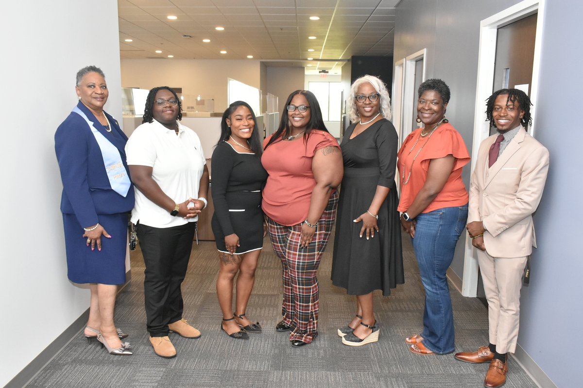 Congratulations to the exceptional graduate students who have successfully completed the rigorous journey of the #AlbanyState Master of Public Administration program! Learn more about the MPA program: bit.ly/3y0Bs3A