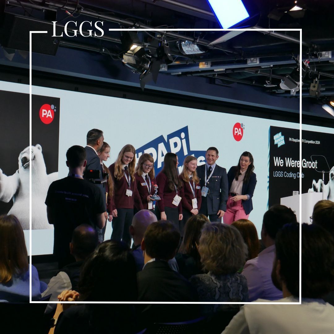 Success! Our @PA_RaspberryPi finalist team onstage, accepting their trophy! The team won the Innovation Award for the Y10-11 category. Congratulations to all involved.

#LGGSChallenge #PAPiAwards2024