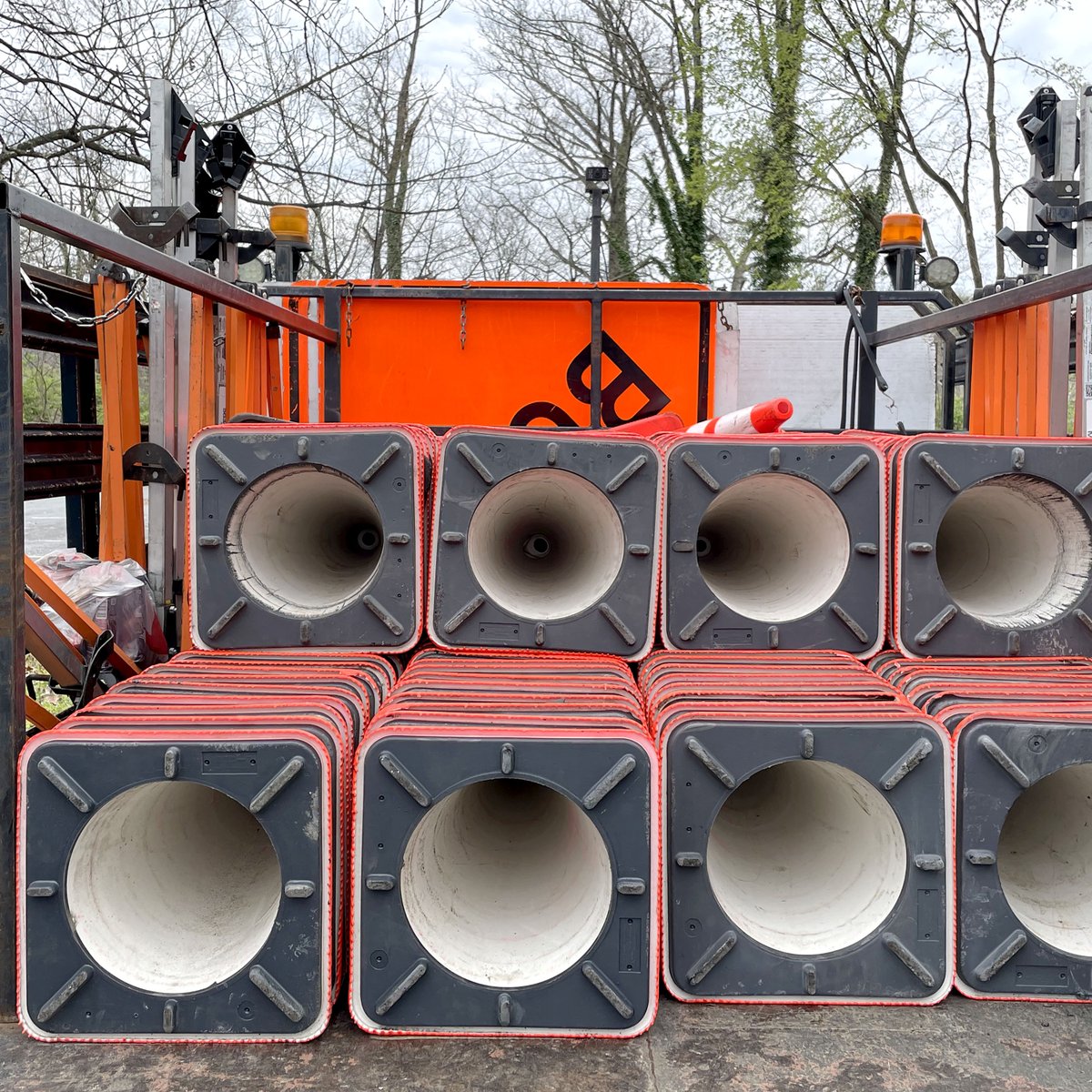 Cone Placement Prep Round
.
Load up the truck, it’s cone time! Heading out around 4 a.m. to set up along a couple miles of construction zone. Equally spaced at least 20 feet apart.
.
05.07.24
#rounddujour #trafficcones #constructionzone #construction
RoundMuseum.com