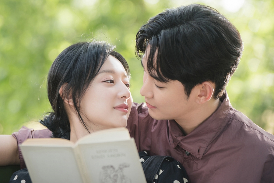 '#QueenOfTears' Goes Out On Top, Sweeping Most Buzzworthy Drama And Actor Rankings In Final Week On Air soompi.com/article/165924…