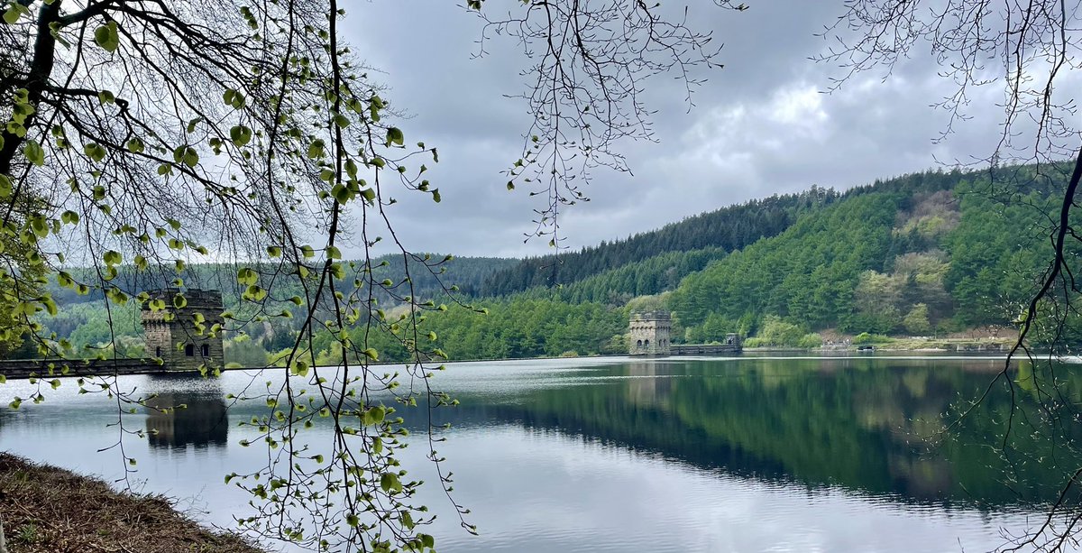 A wander around the Ladybower and Howden Reservoirs  #PeakDistrict 😊🥾