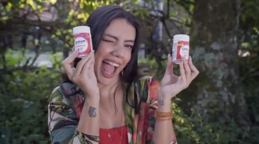 centralreality's tweet photo. 🚨SUCESSO! Fernanda Bande é a ex-BBB24 mais requisitada para o mercado publicitário.

iFood, Centrum, Seara, Amstel e Casas Bahia foram algumas das marcas que a carioca já fez publicidade.

Além disso, a ex-BBB apresentará ao lado de Pitel um talk show no Multishow. https://t.co/ujDUei0AZU
