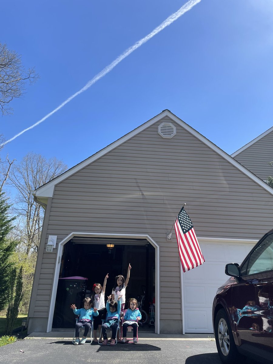 <a href="/clif_high/">clif is antiselenite 🏴‍☠️</a>  #maychemtrails

American Chemtrails above my five Daughters!