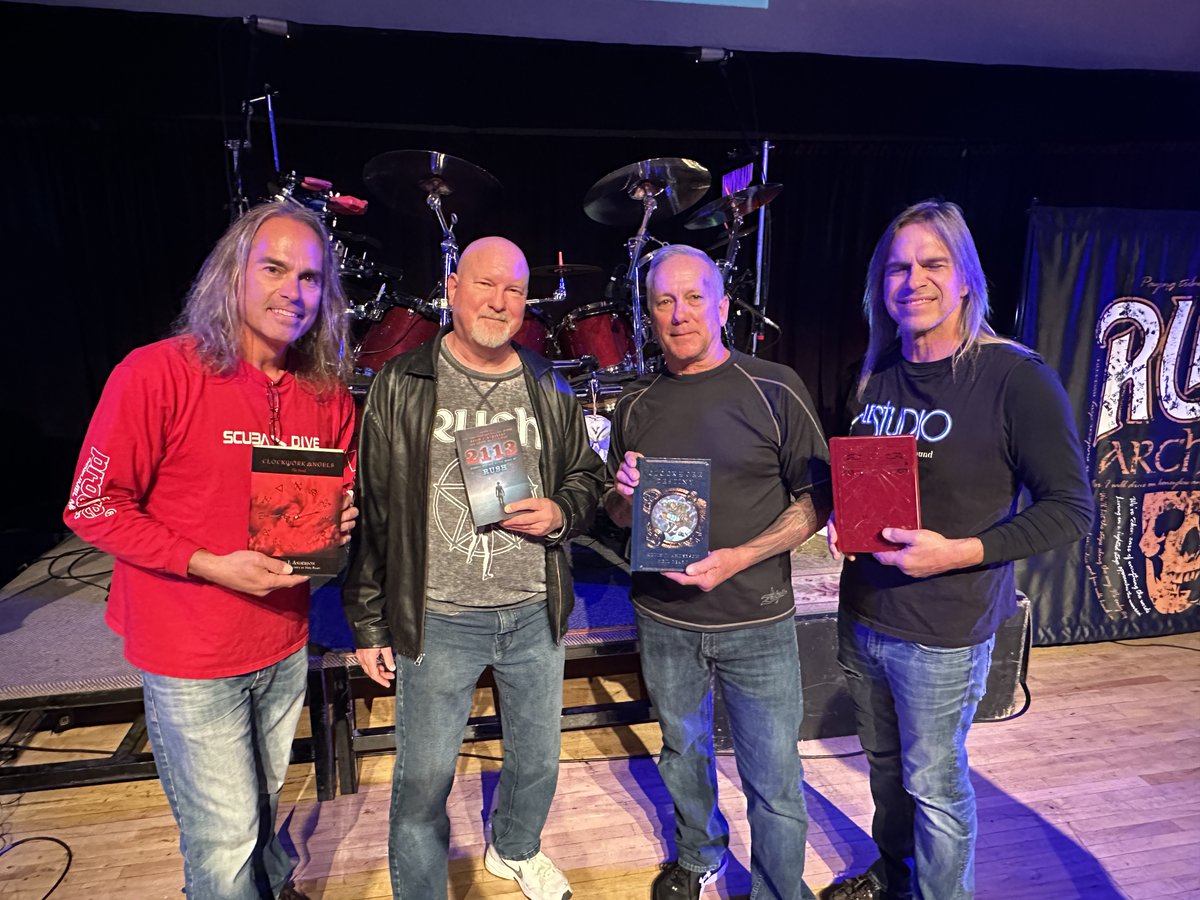 excellent show with Rush Archives last night at Stargazers Theater in Colorado Springs. It was great to get to know the band members. Love my Rush family. <a href="/RushArchives/">RushArchives</a> <a href="/rushisaband/">Rush is a Band</a> <a href="/neilpeartnews/">Neil Peart News</a> <a href="/NeilPeartFans/">Neil Peart Fans</a> <a href="/cygnusx1net/">Cygnus-X1.Net</a>