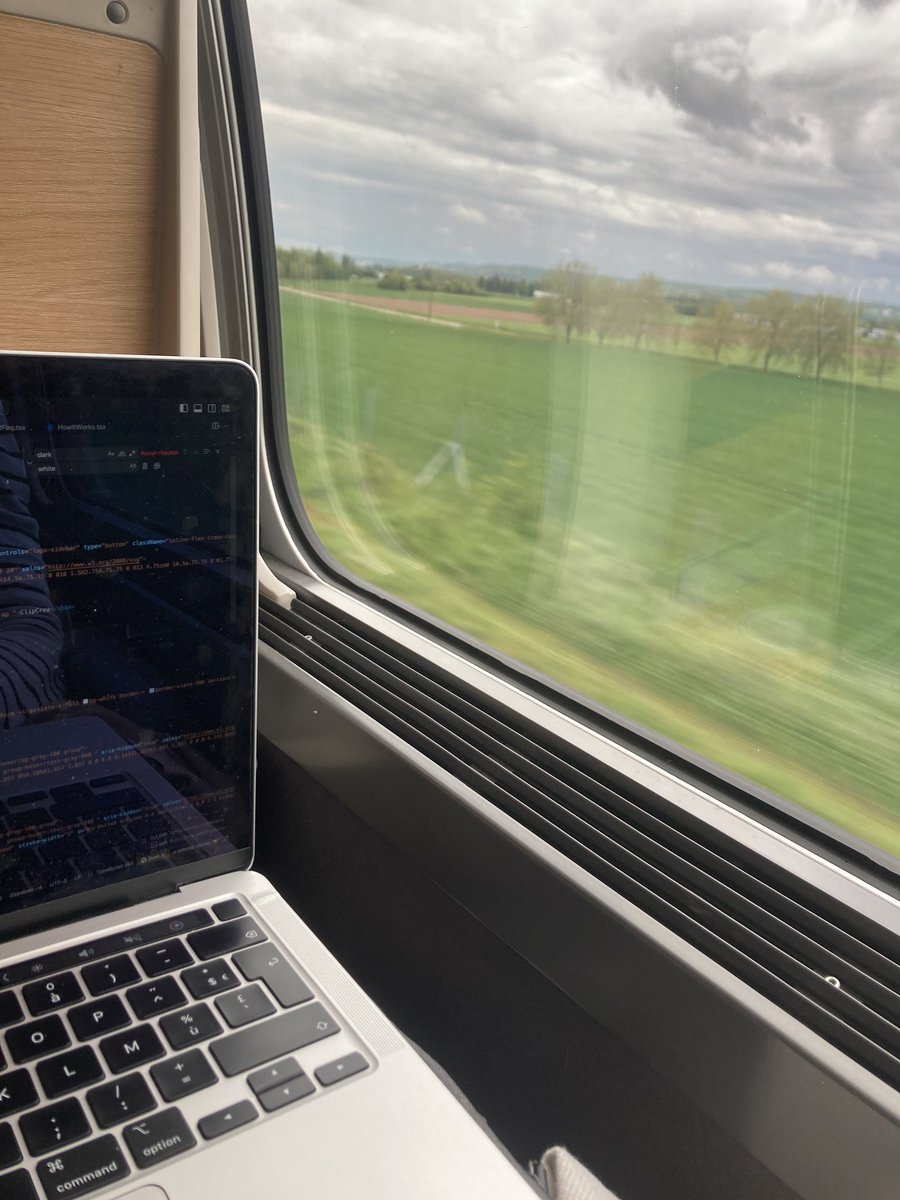 My favorite moment to code is train. Train is boring, but when I code the journey goes by very quickly, I don't notice the time passing.