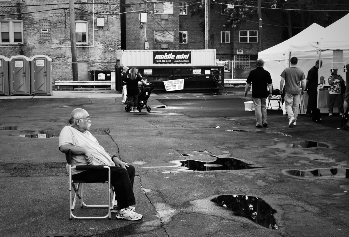 8/20/16. #Chicago #blackandwhitephotography #streetphotography #streetportrait #canonphotography