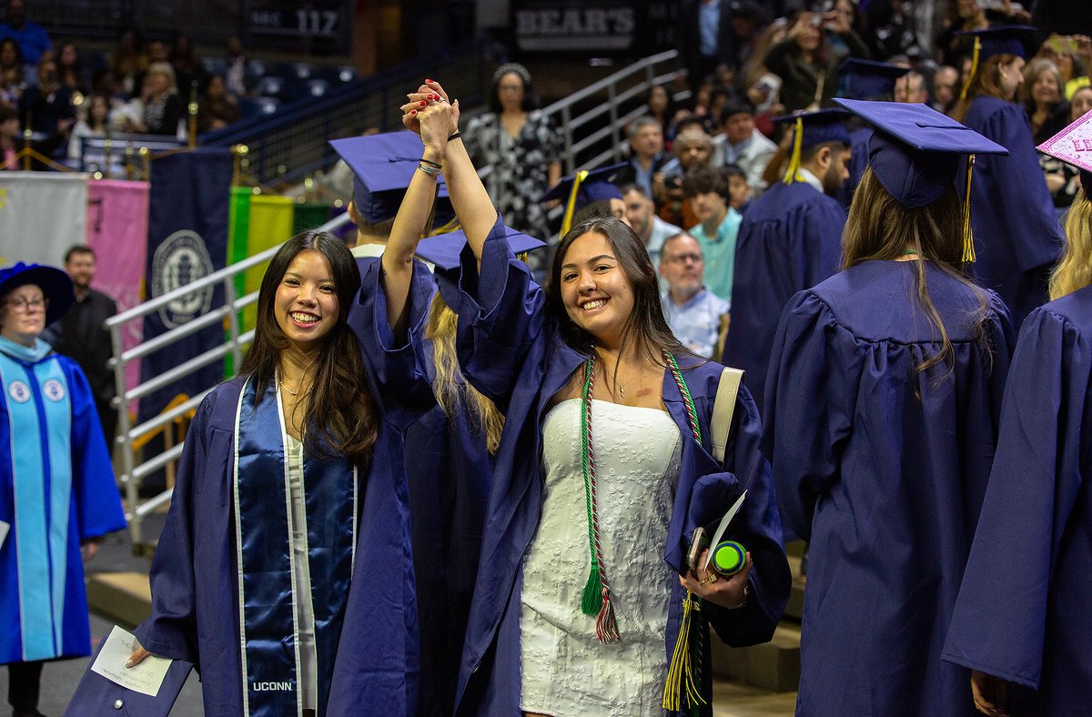 That newest Husky alumni feeling. 😎