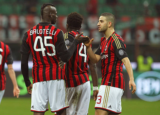 🗣️ Adel #Taarabt to <a href="/Gazzetta_it/">La Gazzetta dello Sport</a>: Mario #Balotelli? "Once he arrived at training with the Ferrari and his rottweiler inside, at two hundred miles an hour. He was going so fast that the dog was completely stunned. It looked like a cat. The doctor explained to him that it was