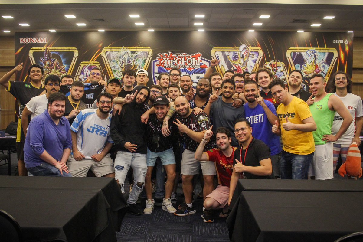 E depois de uma longa batalha, eis aqui o nosso Top 32! Parabéns duelistas! @YuGiOh_TCG_BR #YuGiOh #YuGiOhTCG #YCSRioDeJaneiro