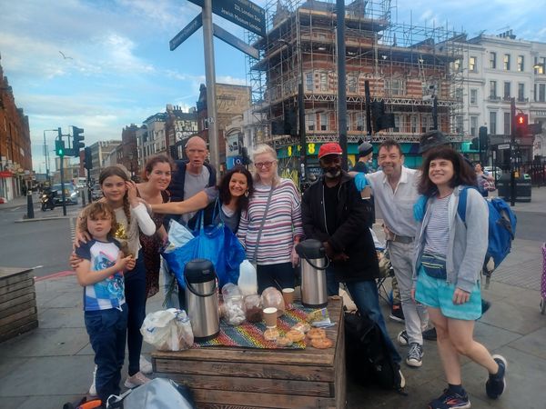 👏 @SadiqKhan on being elected @MayorofLondon & to (almost) all who stood! Sadiq pledged 'I aim to condemn the scandal of rough sleeping to history in #London'👍 Meantime, tonight it's @streetskitchen #Camden 7.30pm.🍴🫖&❤️for our friends experiencing #homelessness. #GiveAShift