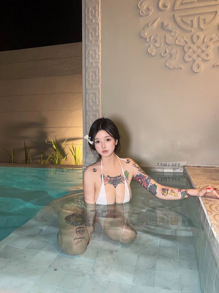 拍了一堆照片，拍的时候挺美，想想后期开始头大。 https://t.co/xALMcqQBSo