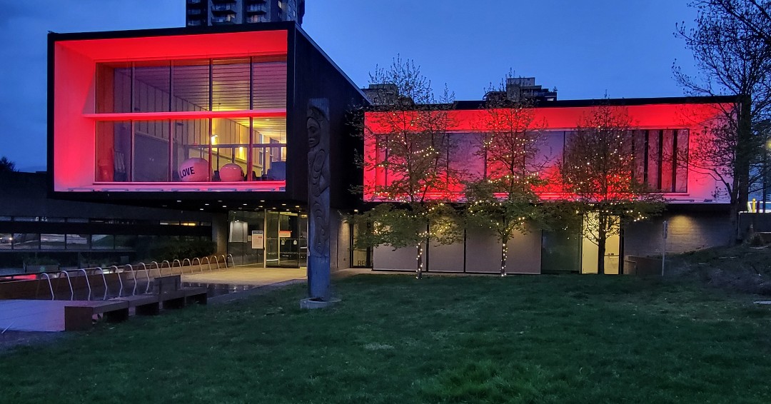 May 5 is Red Dress Day, a day to honour missing and murdered Indigenous women, girls, and Two-Spirit people. Today we hang red dresses in windows and around the community as a harrowing reminder and call for justice. @CityofNorthVan Hall will light up red in solidarity.