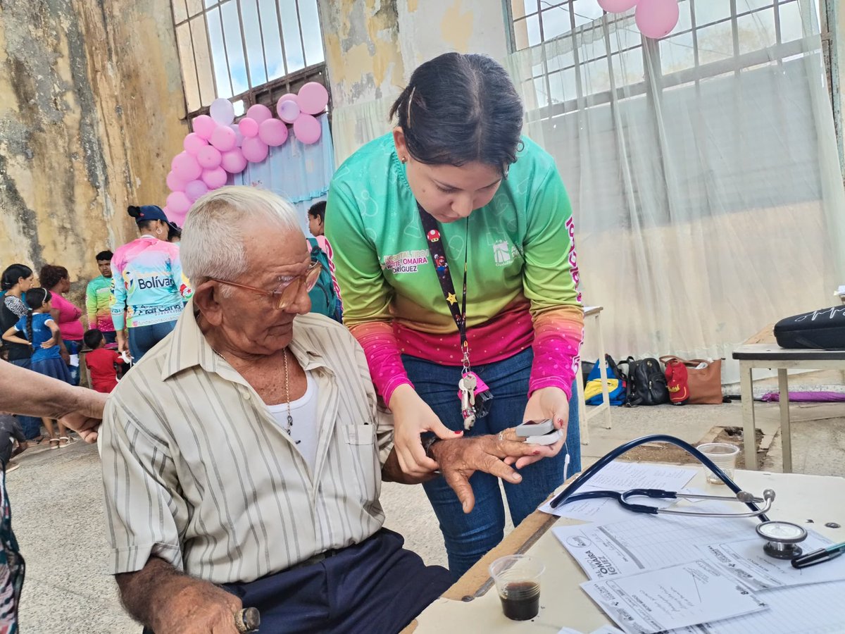 A través del Plan de Amor en Acción continuamos llevando bienestar y protección a nuestro pueblo, de la mano con las instituciones hermanas #LasSancionesNoNosDetienen @NicolasMaduro