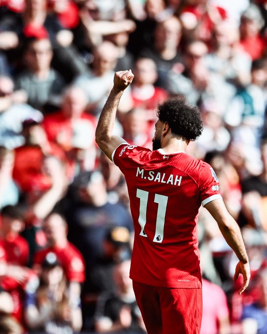 Mo Salah now has 18 Premier League goals and 9 assists in 30 games this season as a Liverpool player. 🔴 #LFCSpares 

25 goals, 13 assists in all competition this season and still counting for the Egyptian King...

Legend of the Club. 🪄🇪🇬