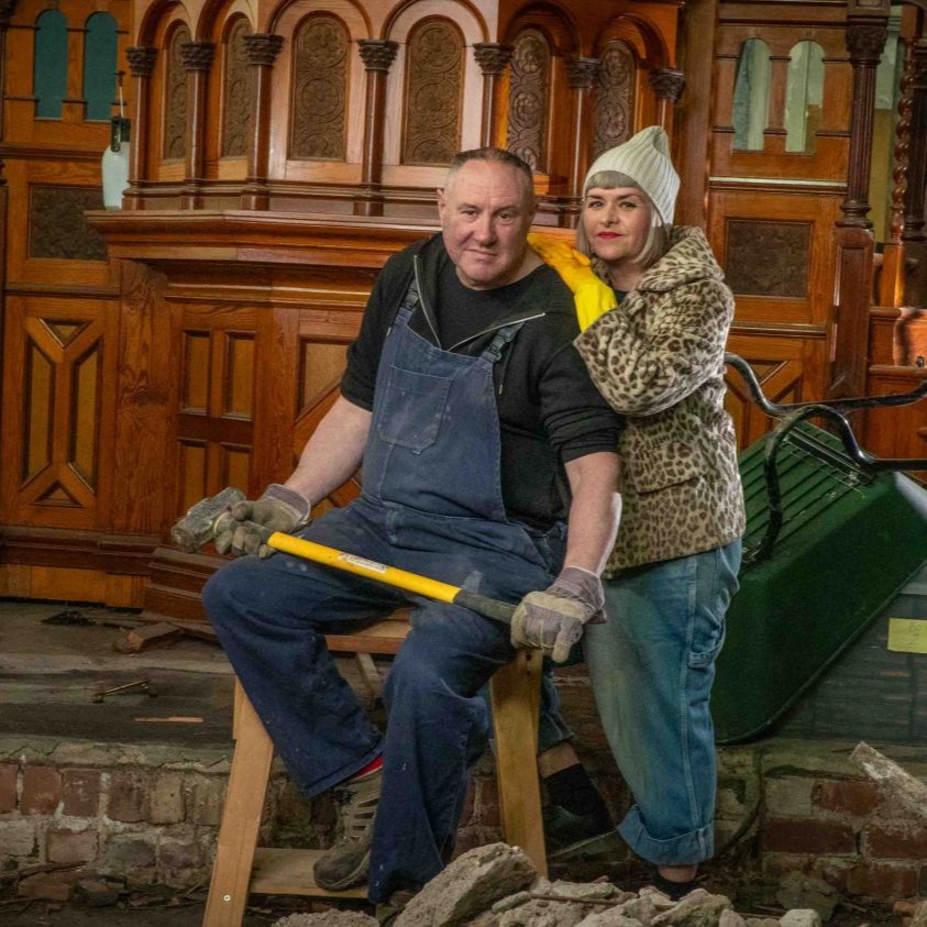 🛠️ Hard hats at the ready, @KBJWhitstable is on a DIY adventure! Tune in to @Channel4 at 8pm for Our Welsh Chapel Dream, a new series documenting Keith & Marj's renovation journey of an old Welsh chapel they bought for £200,000. Pwllheli awaits! 🏴󠁧󠁢󠁷󠁬󠁳󠁿 📺 channel4.com/now/C4