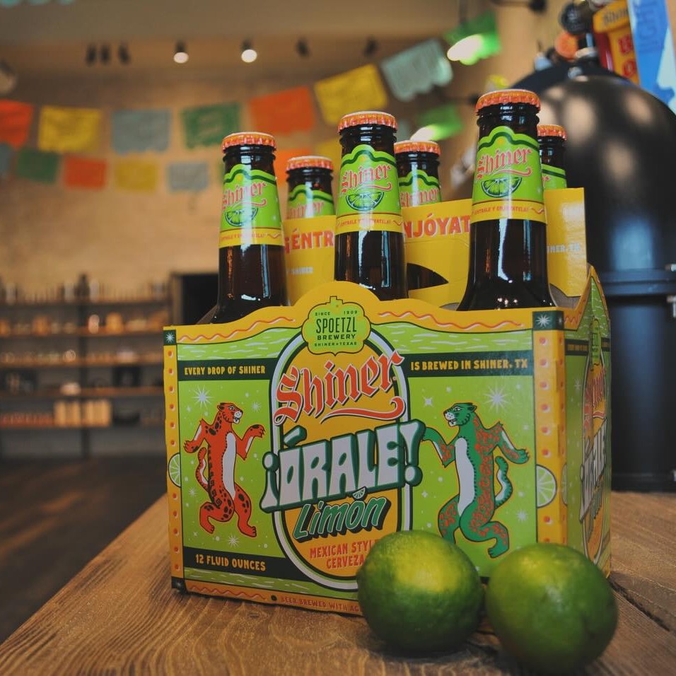 Cinco may be un poco gringo, but we'll always enjoy an extra reason to drink cerveza 🍻 Add an extra kick of lime to your fiesta with our new ¡Órale! Limón.