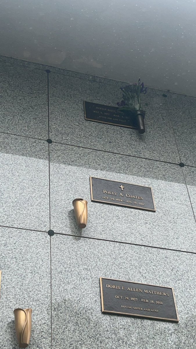 Slim__Rob's tweet photo. Happy Heavenly Birthday Ma Love You 😇🥳🕊️💚 #Everything4Mj #RaiseHail https://t.co/BnPtwmYwke