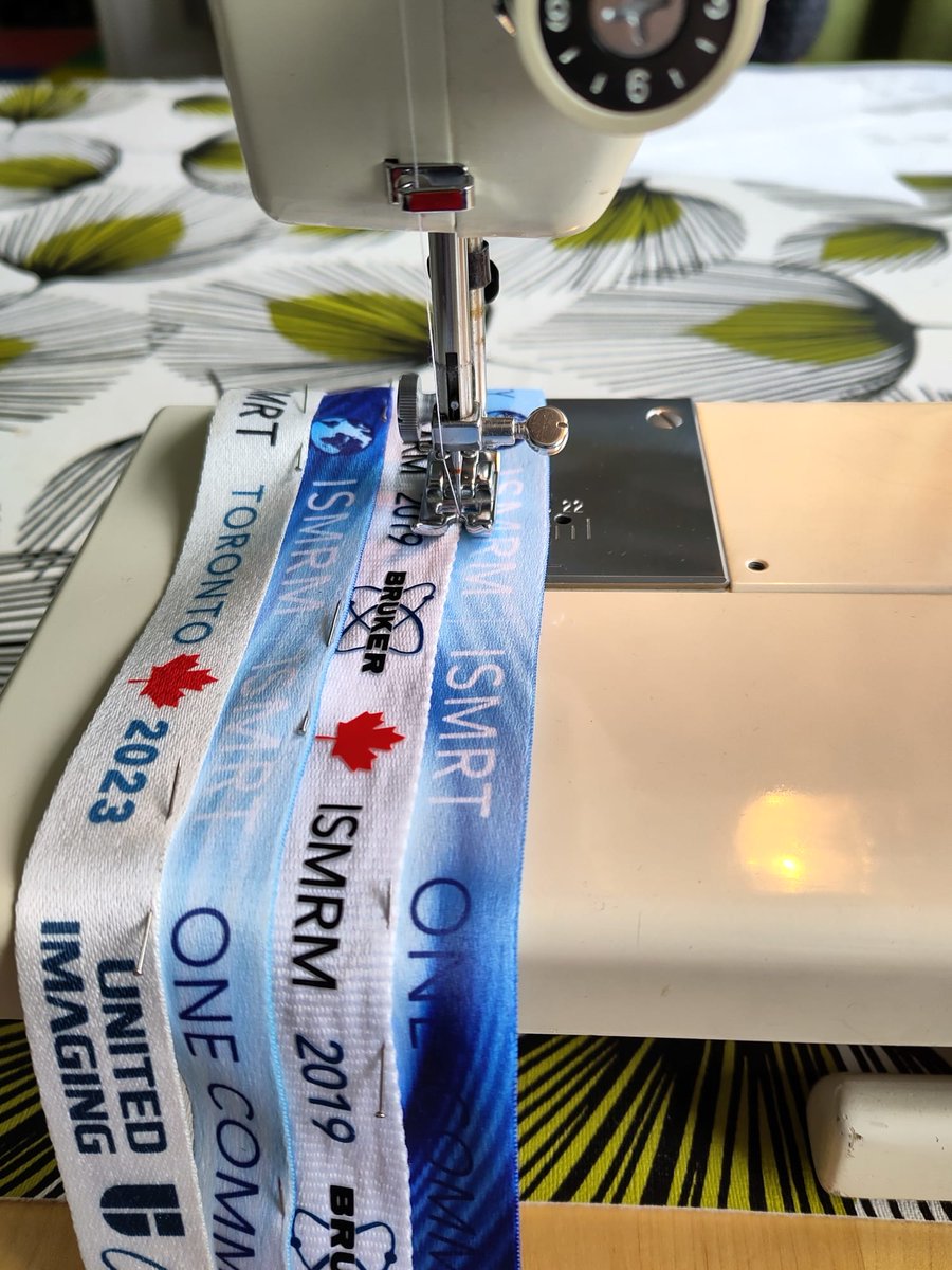 👉#ISMRM24  FOMO and how to fight it?
Get creative!!! 🪡🧵

Give a second life to past years lanyards was a relaxing and great upcycle project to do as I am not attending the annual meeting this year😌

#ISMRM2024 #ISMRM #FOMO #DIY #Upcycling #Reuse