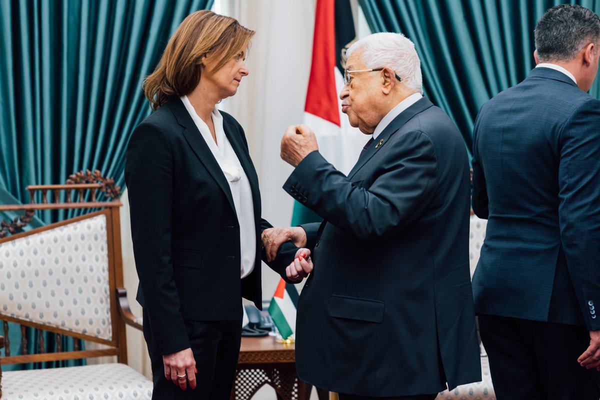 Ministrica @tfajon po pogovoru z 🇵🇸 predsednikom Abasom: “Če premirja ne bo, in tudi ne resnega dogovora o trajnem miru, bo priznanje Palestine, vsaj simbolično, upanje ljudem. Nadaljevati pa moramo tudi napore za reformo in opolnomočenje palestinskih oblasti, da bodo te lahko…