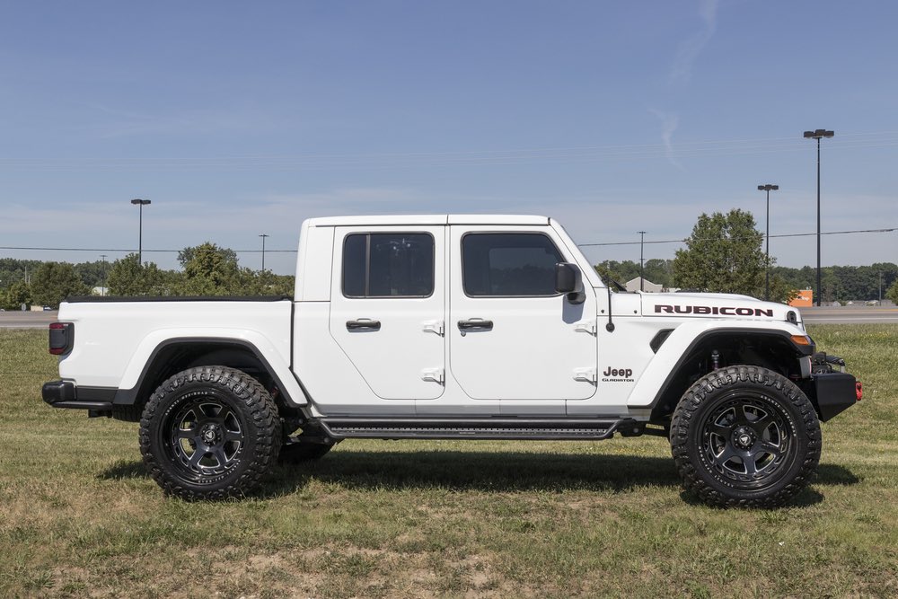 Anyone have a jeep gladiator?

Share your Pros & cons?

#Jeep #jeepgladiator #itsajeepthing
#GLADIATOR