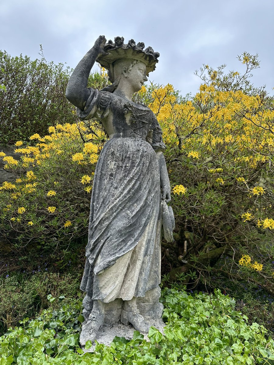 Torosay Castle Gardens open the first Sunday of the month throughout the summer . Magnificent display of spring flowers today #Spring2024 #mull #gardensopen