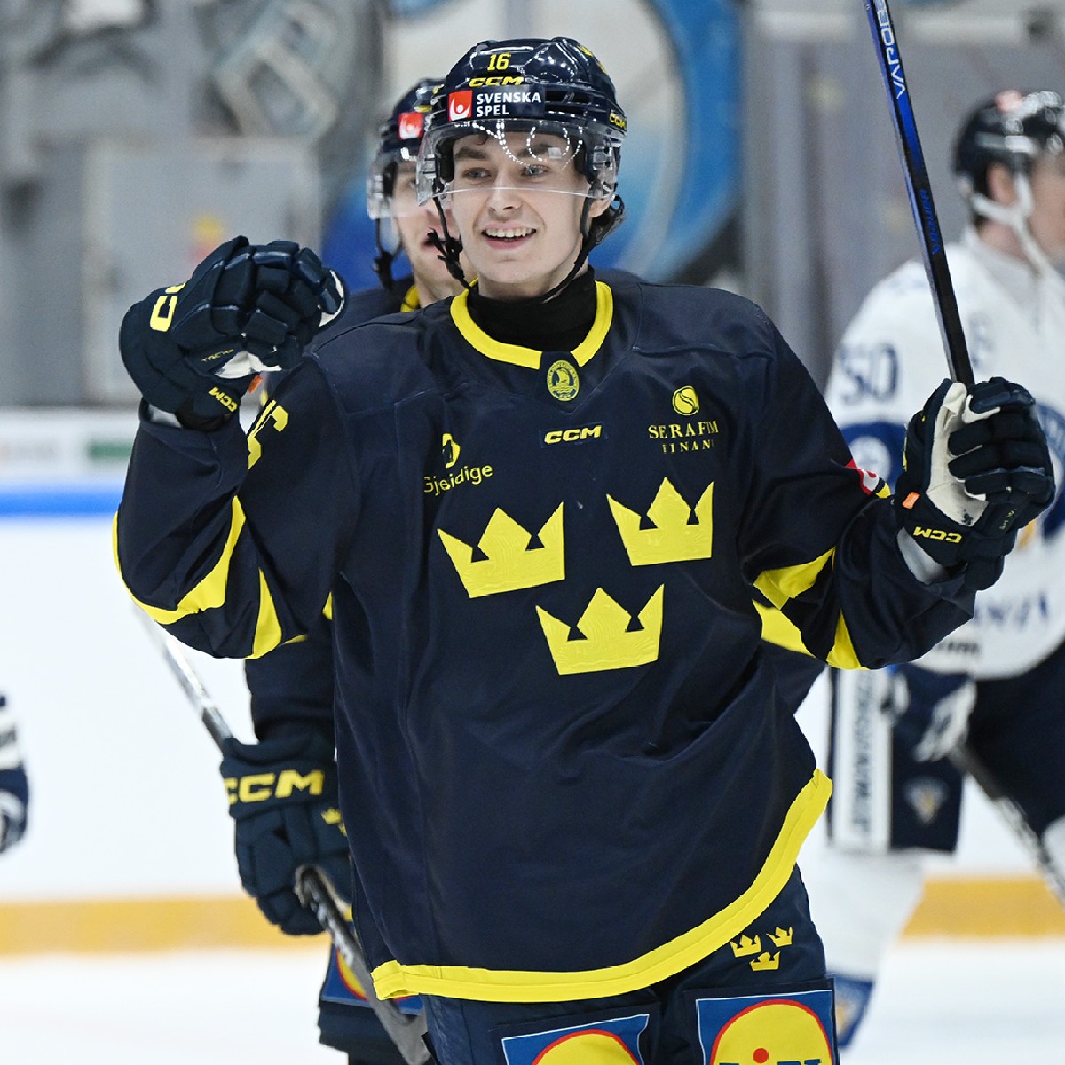 Första målet av många i Tre Kronor-tröjan för Felix Unger Sörum. 🙌