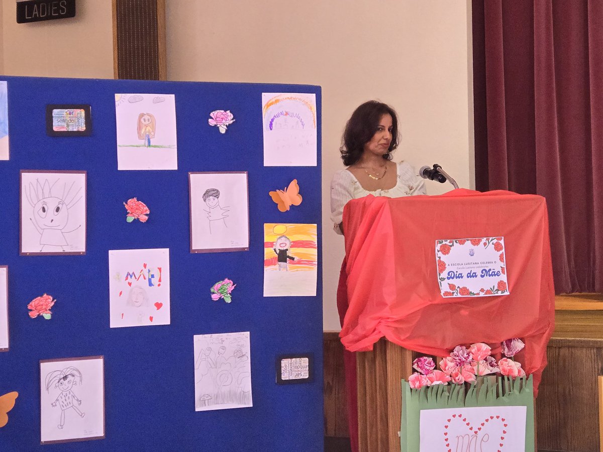 A beautiful tribute to Mothers Day from our Portuguese IIL classes this weekend. They came together to showcase and celebrate the learning and to enjoy food and festivities in honor of mothers! Obrigada! @annalisavarano @TyroneDowling