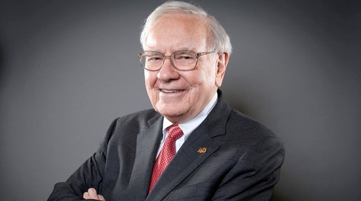 How does Warren Buffett find undervalued stocks? 

By following this SIMPLE process. 

Here's a step-by-step guide every investor can copy: