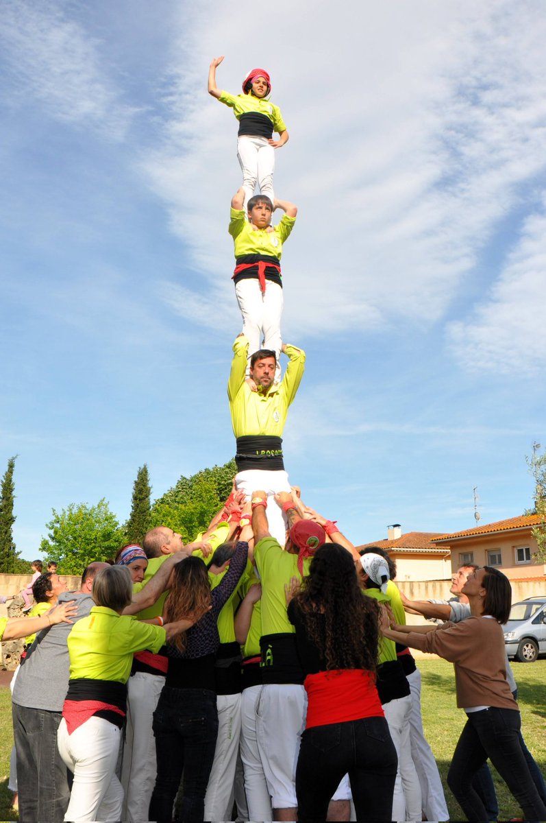 Minyons de Santa Cristina tweet media