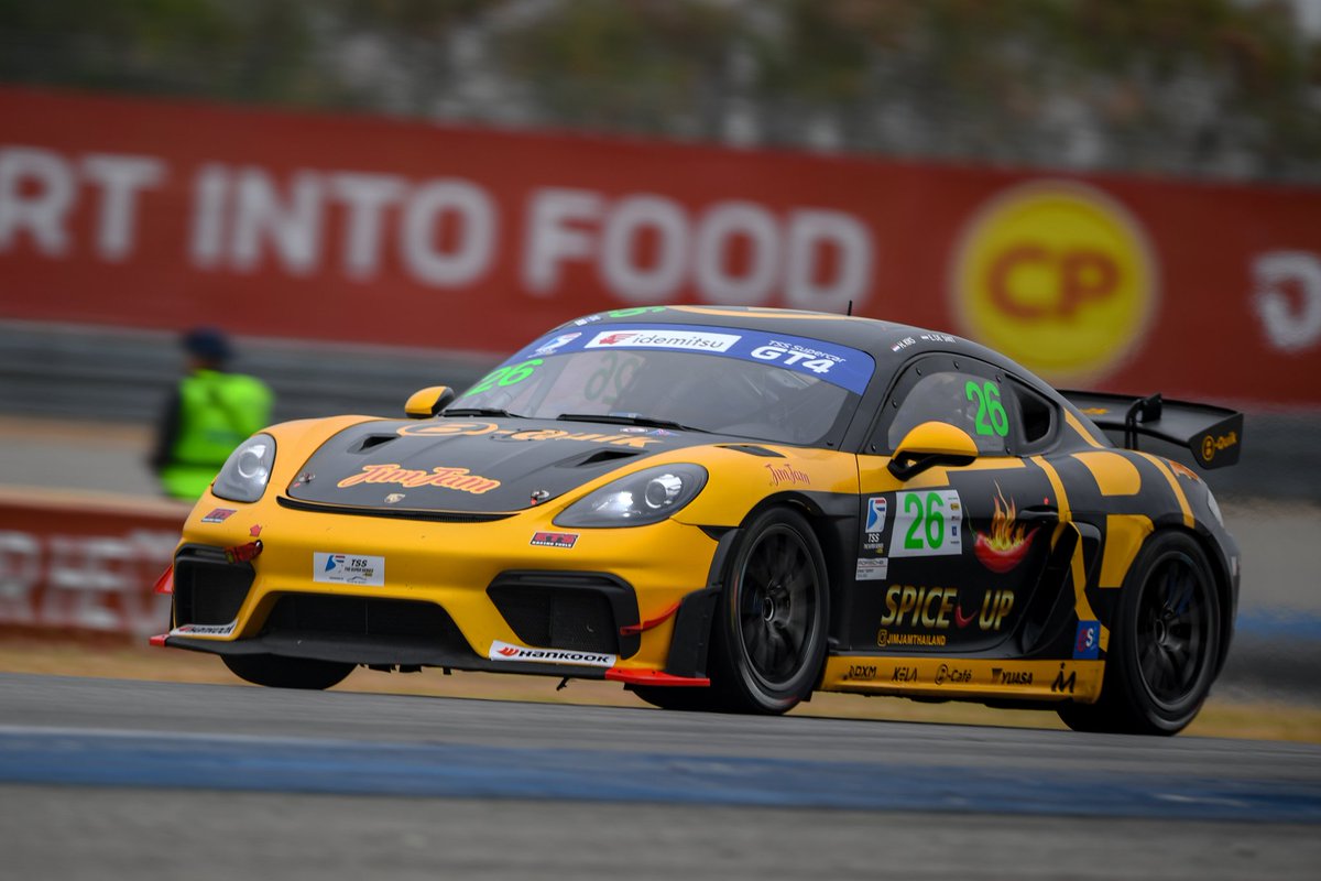 1-2-3 for Porsche in the second GT4 race in Buriram! 

Kantadhee Kusiri dominated in the #18 AAS Motorsport car, ahead of 2W Zoomies duo Warren Adulayavichitr & Prakhun Phornprapha, with B-Quik Absolute Racing's Erwin de Smit & Henk Hiks P3.

#Porsche #PorscheCustomerRacing #TSS