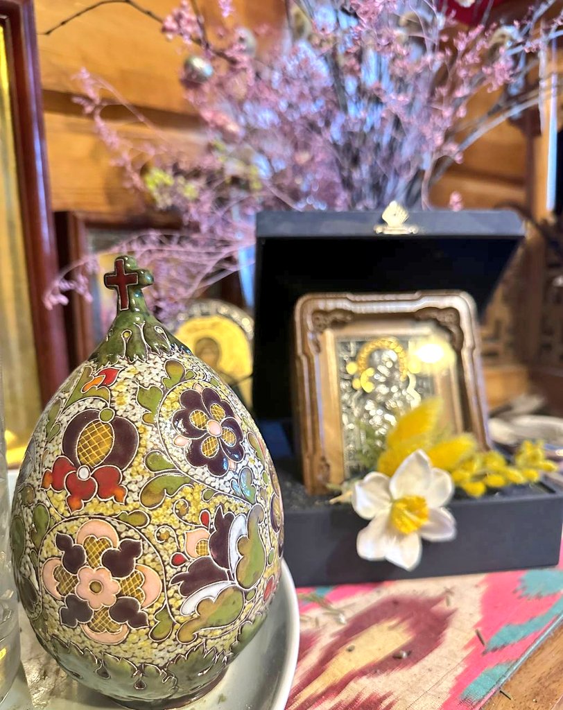 Beautiful #Easter Afternoon from #Maria_Zakharova , Director of the Information and Press Department of the Ministry of Foreign Affairs of the #RussianFederation 🇷🇺