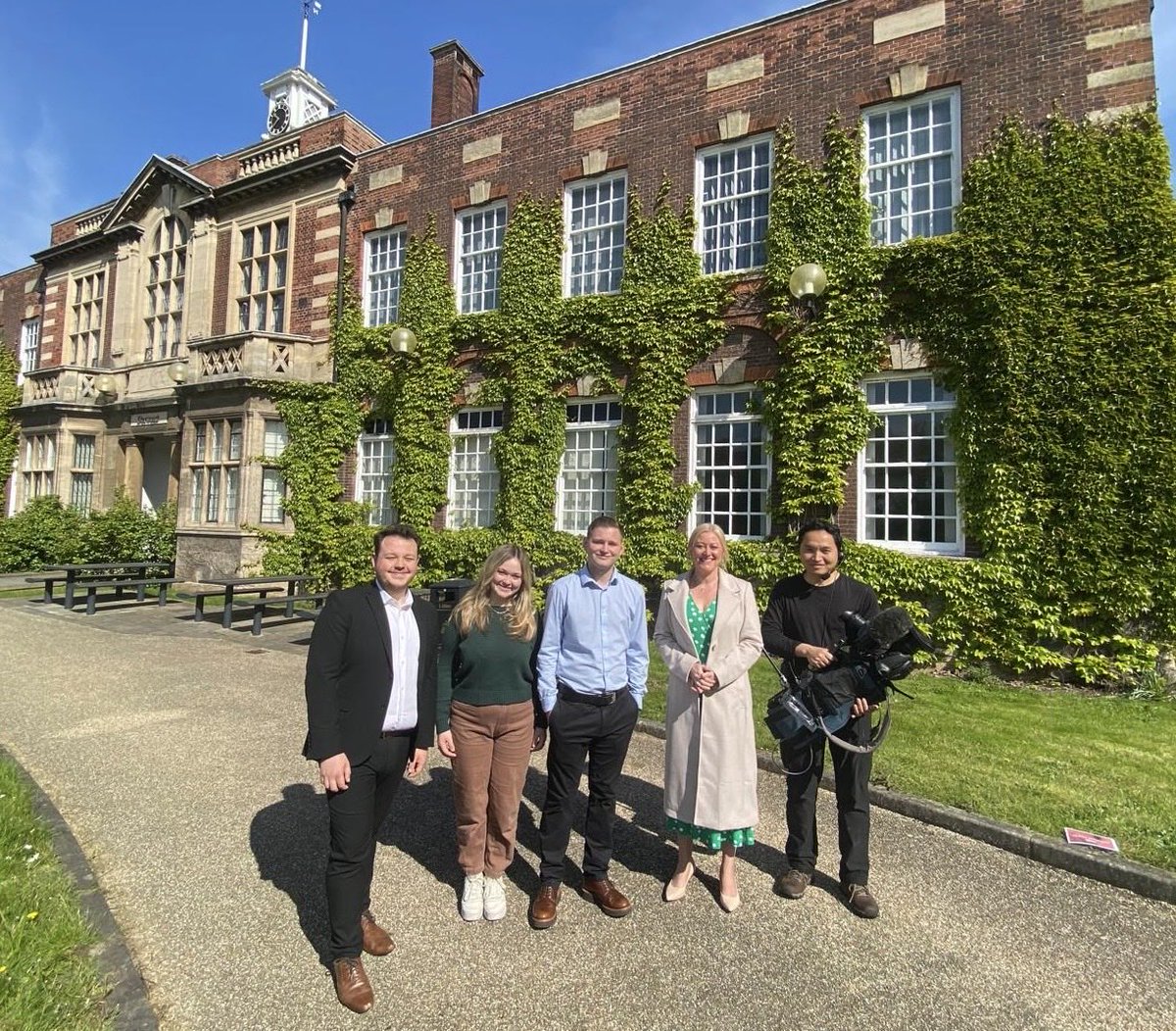 Huge thanks to ⁦⁦@joannammcollins⁩ ⁦⁦@Frankie_W⁩ and ⁦@JackStHaines⁩ for joining us on Politics North today. And a big thank you to ⁦⁦@MichaelNagasaka⁩ on camera and to ⁦@UniOfHull⁩ for hosting us. Watch again here: bbc.co.uk/iplayer/episod…