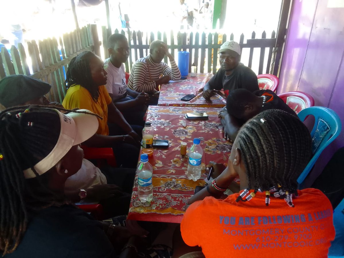 During a crisis meeting today in Nyando to find possible immediate interventions to support affected comrades. Most in dare need of food, bedding materials, medication e.t.c. Women and girls report cases of GBV abuse in evacuation centres that need urgent address. @NDOCKenya